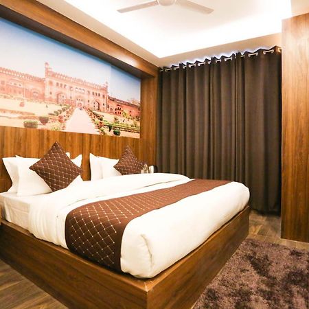 ניו דלהי Airport Hotel Rosewood מראה חיצוני תמונה