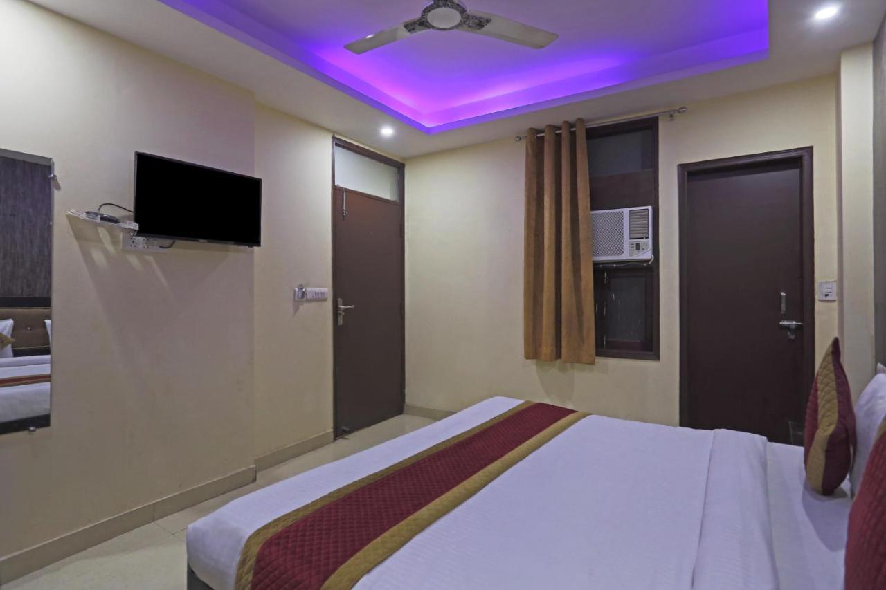 ניו דלהי Airport Hotel Rosewood מראה חיצוני תמונה