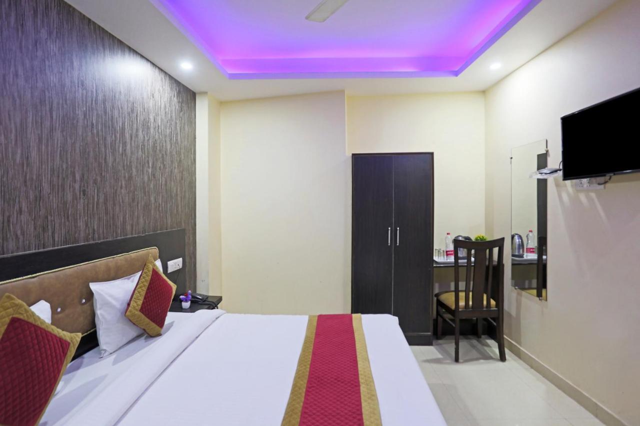 ניו דלהי Airport Hotel Rosewood מראה חיצוני תמונה
