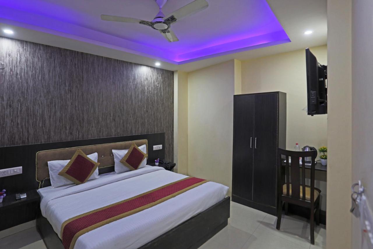 ניו דלהי Airport Hotel Rosewood מראה חיצוני תמונה