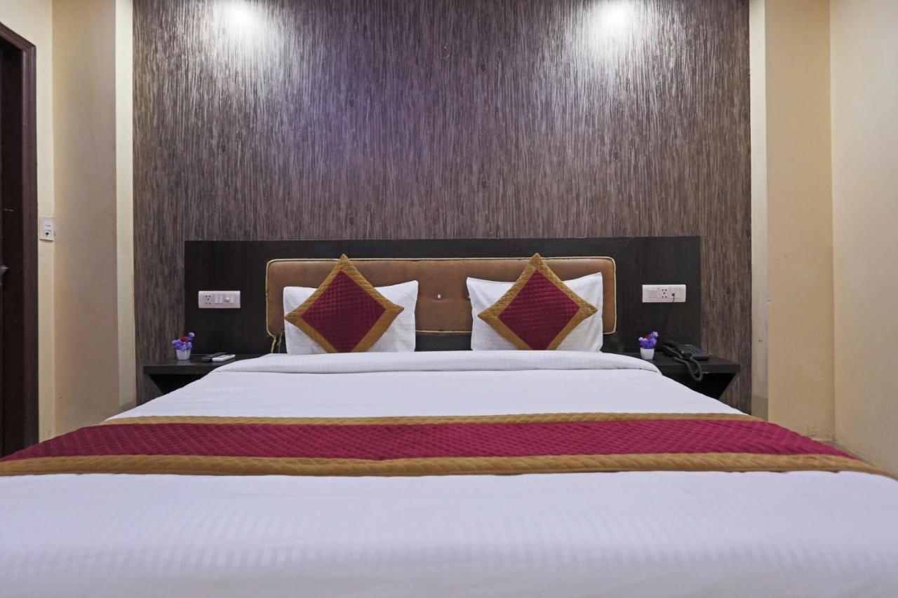 ניו דלהי Airport Hotel Rosewood מראה חיצוני תמונה