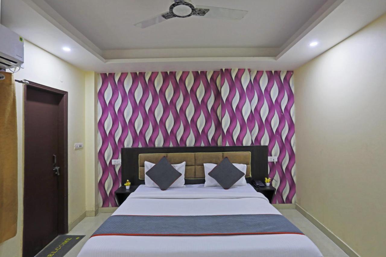 ניו דלהי Airport Hotel Rosewood מראה חיצוני תמונה