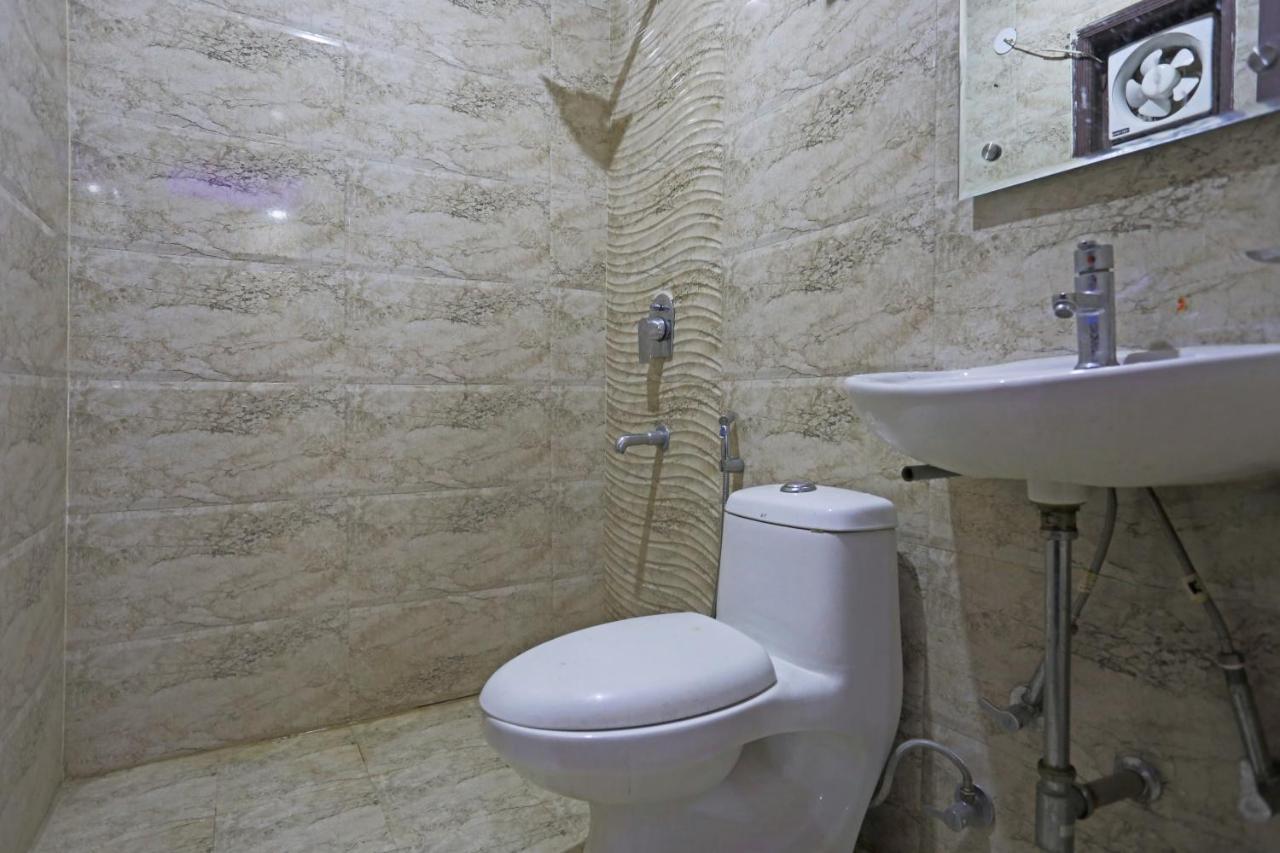 ניו דלהי Airport Hotel Rosewood מראה חיצוני תמונה