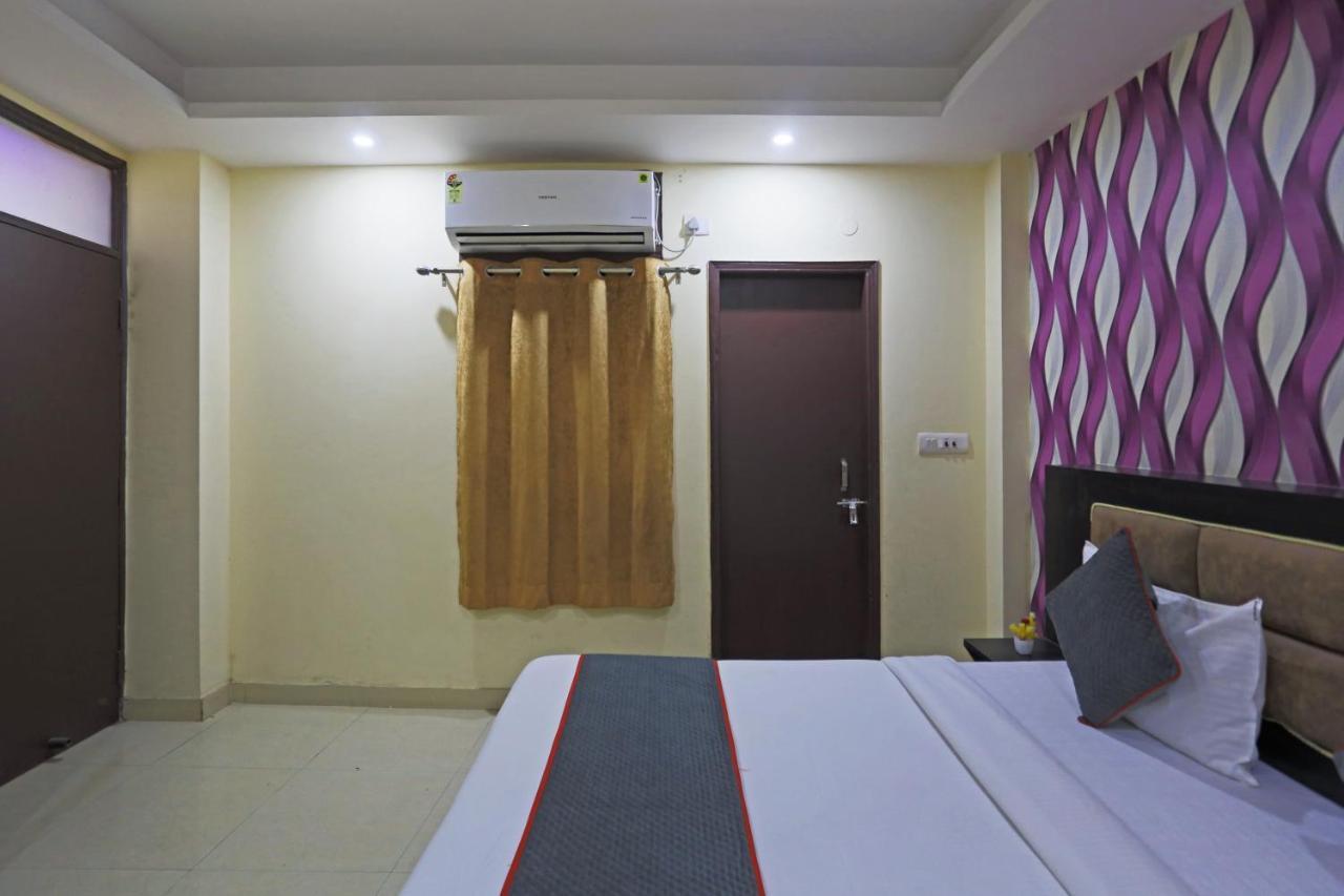 ניו דלהי Airport Hotel Rosewood מראה חיצוני תמונה