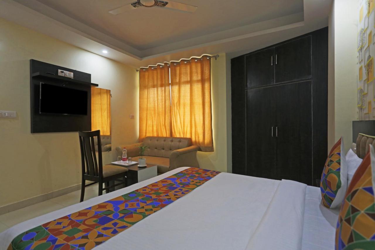 ניו דלהי Airport Hotel Rosewood מראה חיצוני תמונה