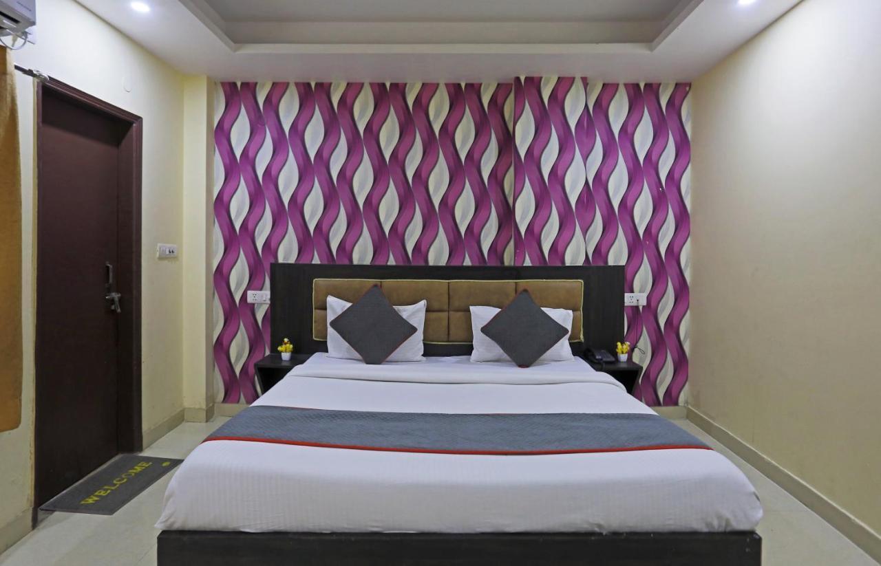 ניו דלהי Airport Hotel Rosewood מראה חיצוני תמונה