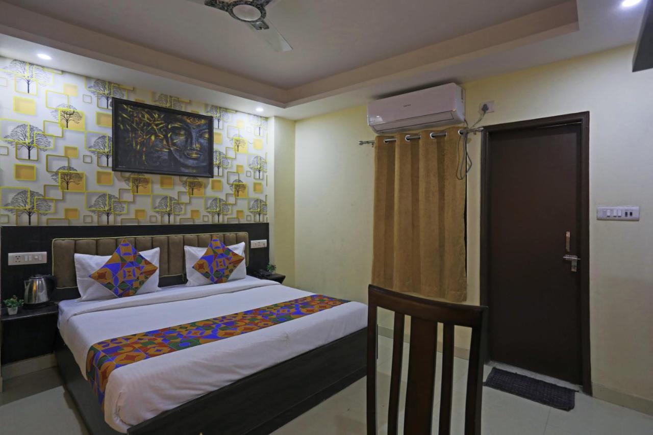 ניו דלהי Airport Hotel Rosewood מראה חיצוני תמונה