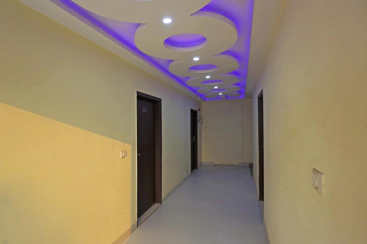 ניו דלהי Airport Hotel Rosewood מראה חיצוני תמונה